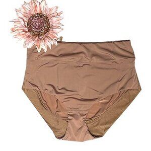 Rhonda Shear Lightweight Smoothing Brief LARGE (11-AL)